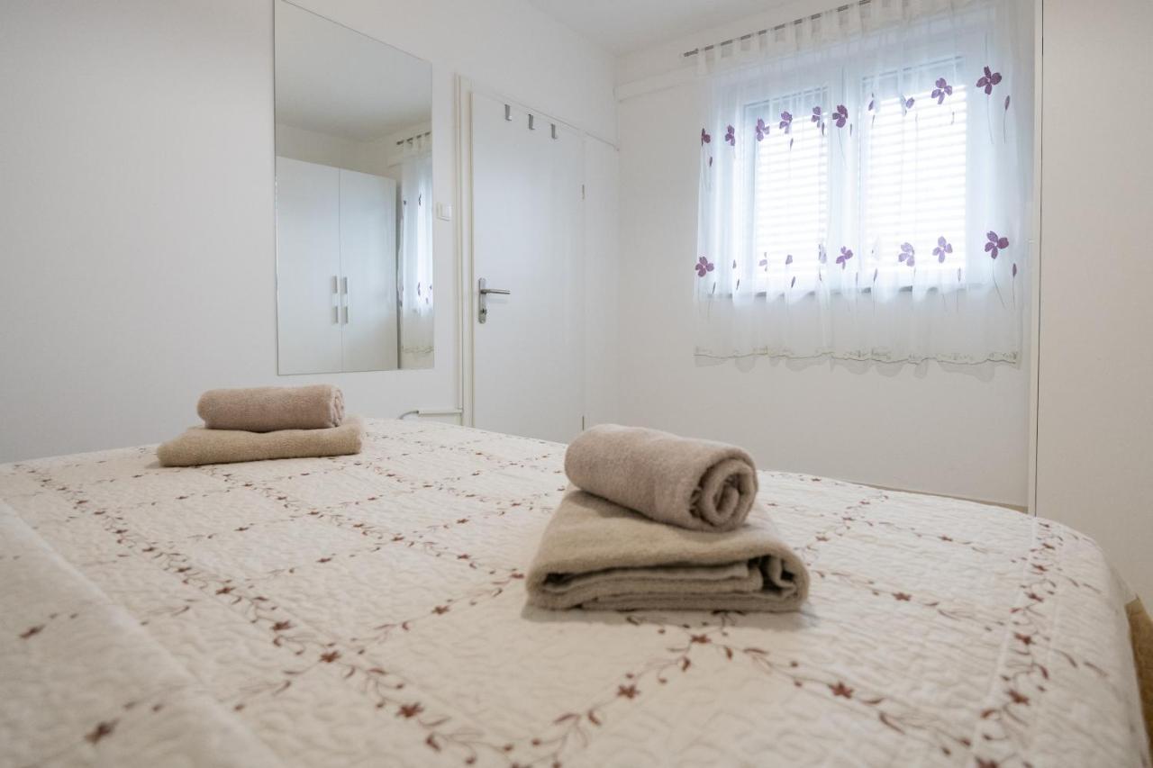 Apartman Ruza Podgora Exteriér fotografie